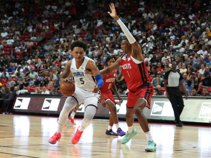 Orlando Magic rookie Paolo Banchero wore adidas exhibit a sneakers in NBA Summer League. But the first round draft pick is signing with Jordan.
